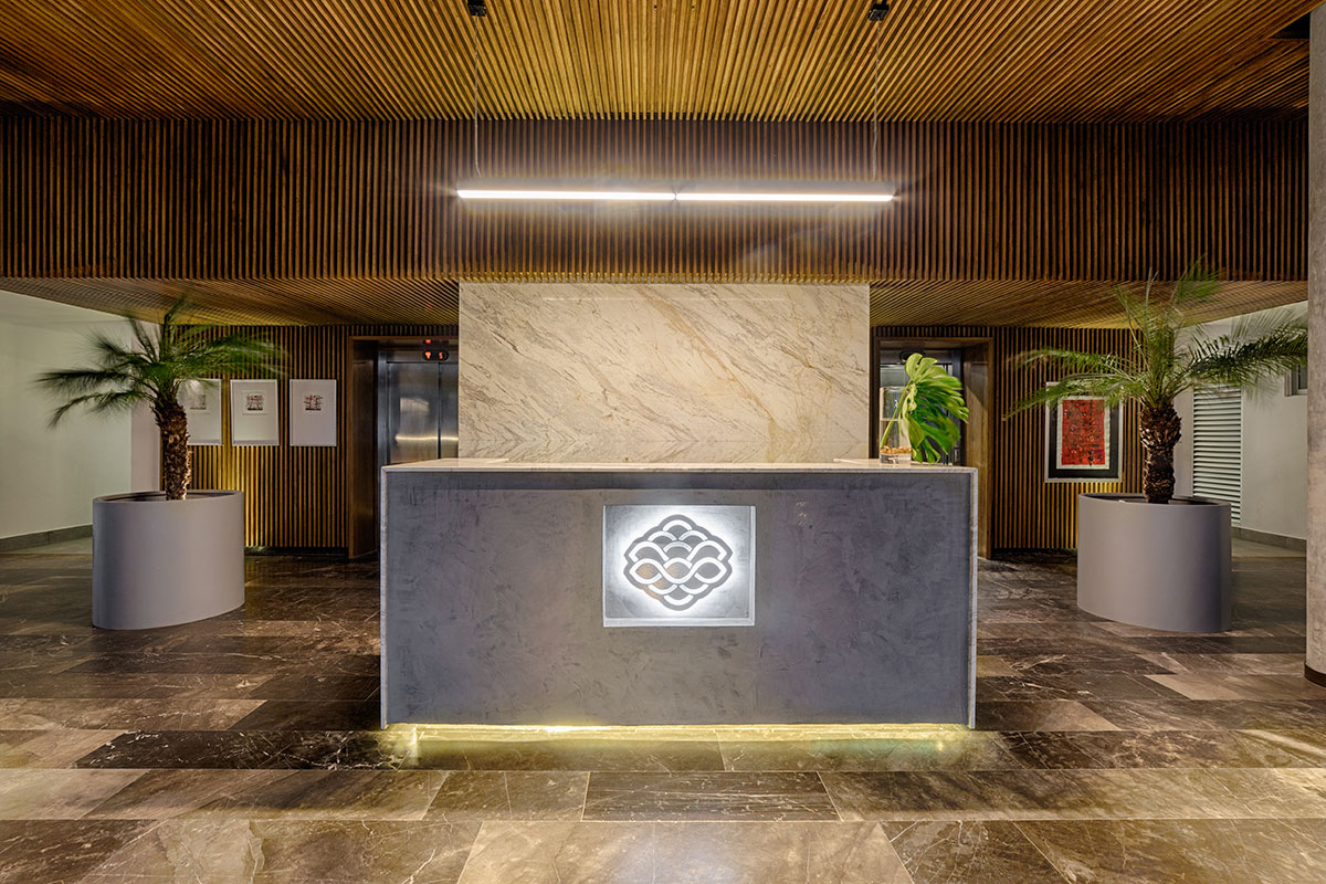 01.FRONT_DESK.VIA-MONTEJO